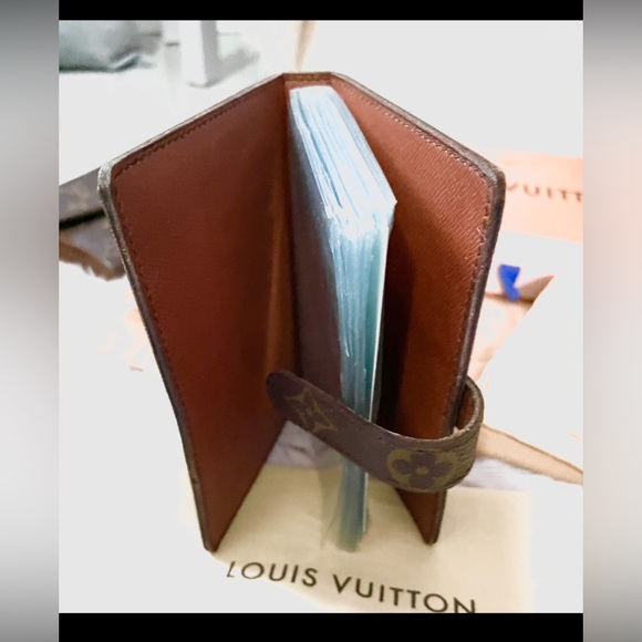 Authentic Louis Vuitton -Rare Small Photo Book - Picture 9 of 10